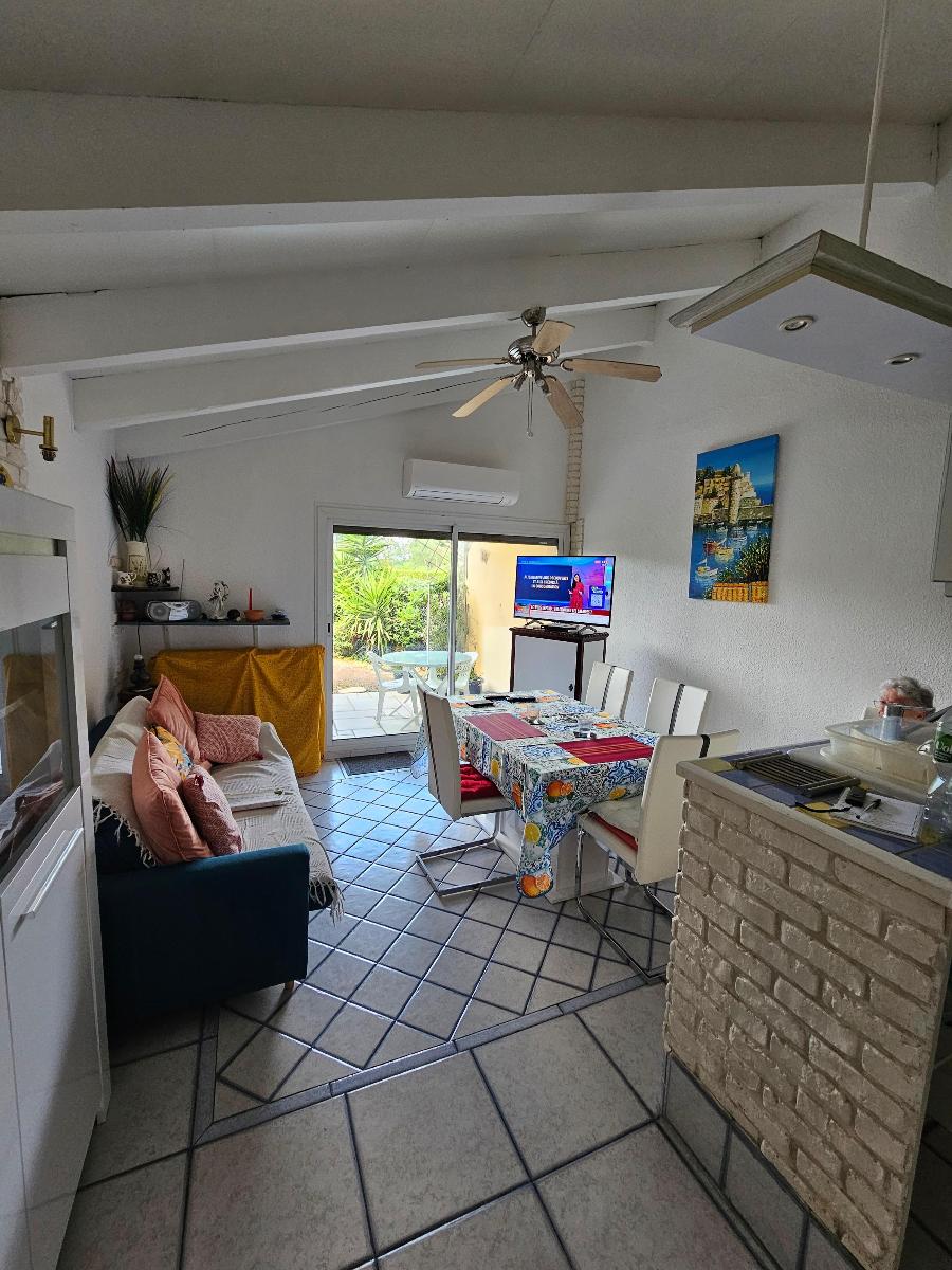 appartement 2 pièces - ST-CYPRIEN